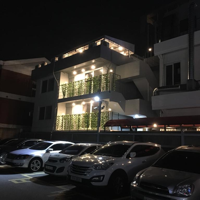 Guesthouse Ryu Ga Seoul Exterior photo